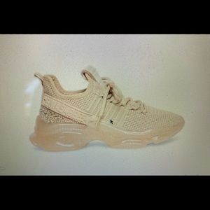 Steve Madden Women’s Maxima Sneaker Nude size 9.5